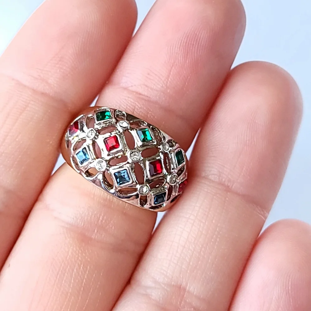 Vintage Domed Gemstone Coctail Ring 6